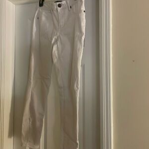 1822 Denim brand. Color: White jeans. Size 6